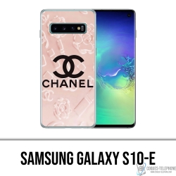 Samsung Galaxy S10e Case - Chanel Rosa Hintergrund